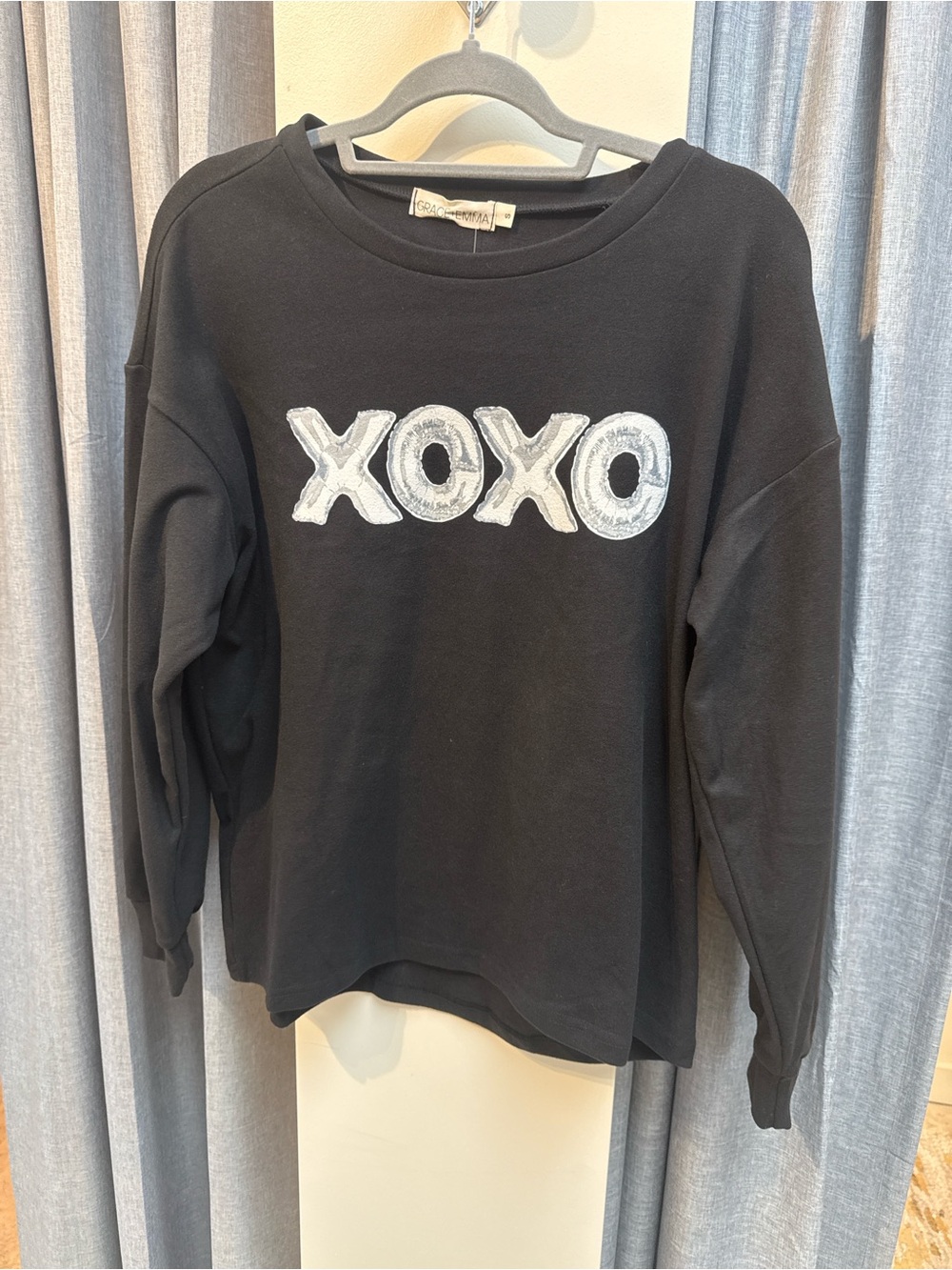 Black XOXO Appliqué Sweatshirt - Casual Women Sweater